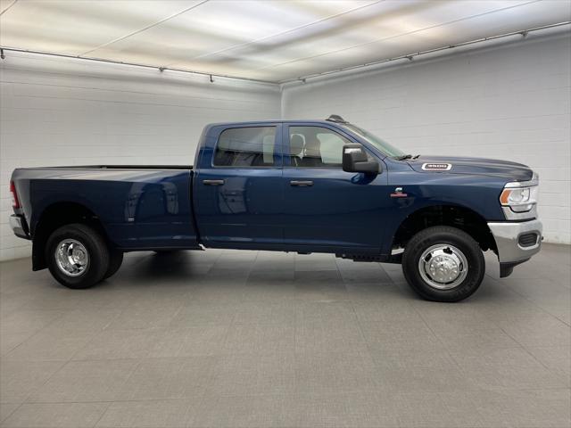 2024 RAM Ram 3500 RAM 3500 TRADESMAN CREW CAB 4X4 8 BOX