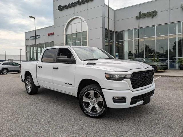 2025 RAM Ram 1500 RAM 1500 TRADESMAN CREW CAB 4X4 57 BOX