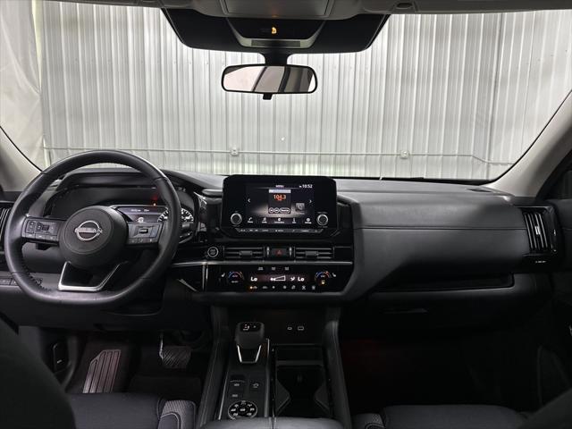 2023 Nissan Pathfinder SV 4WD