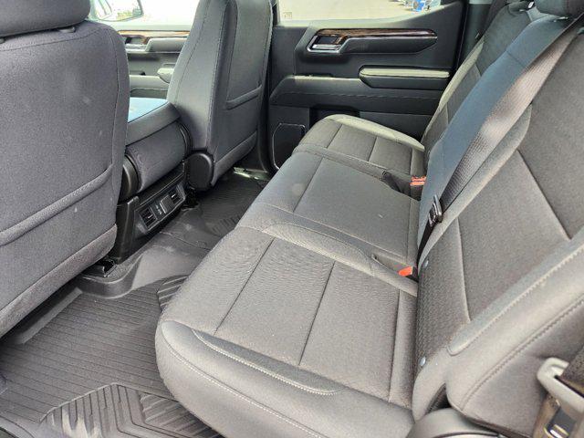 2024 Chevrolet Silverado 1500 4WD Crew Cab Short Bed LT