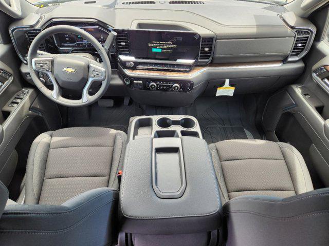 2024 Chevrolet Silverado 1500 4WD Crew Cab Short Bed LT