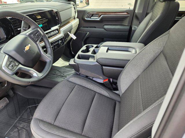 2024 Chevrolet Silverado 1500 4WD Crew Cab Short Bed LT