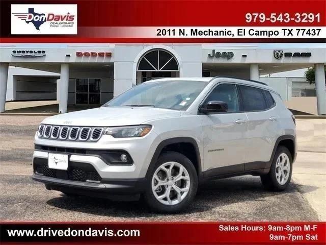 2024 Jeep Compass COMPASS LATITUDE 4X4