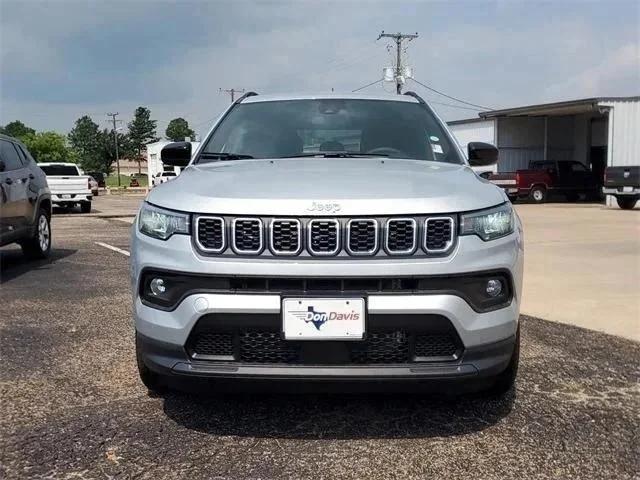 2024 Jeep Compass COMPASS LATITUDE 4X4