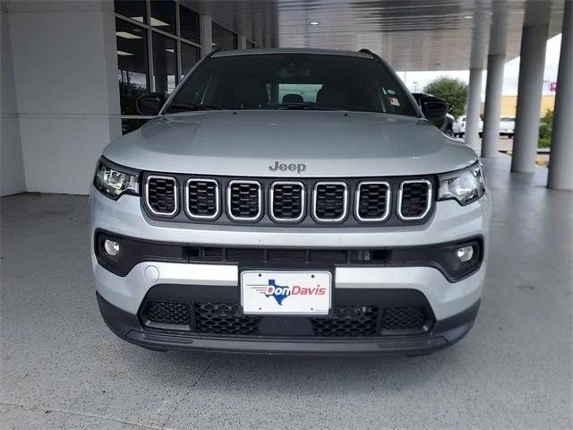 2024 Jeep Compass COMPASS LATITUDE 4X4