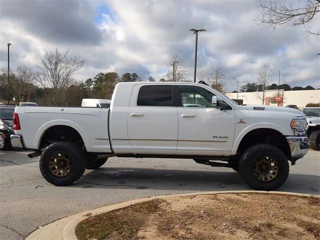 2022 RAM 3500 Limited Mega Cab 4x4 64 Box