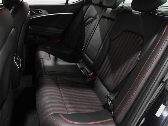 2025 Genesis G70 3.3T AWD Sport Advanced