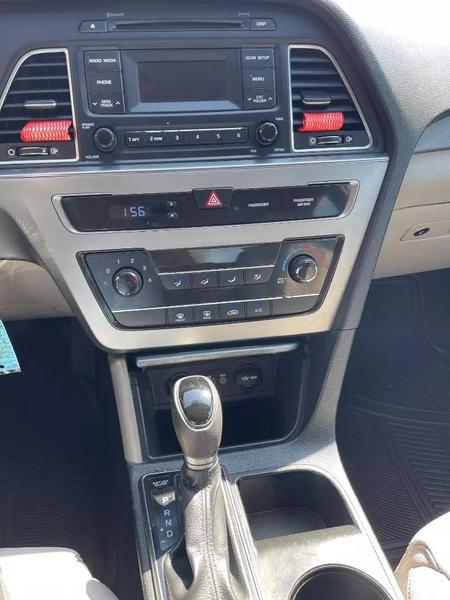 2017 Hyundai Sonata SE Sedan 4D