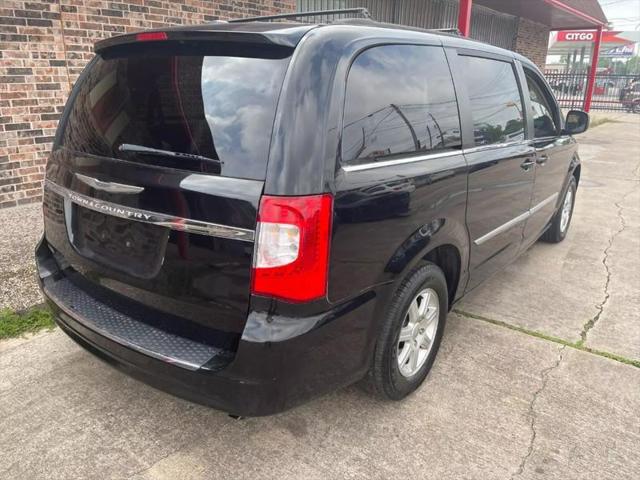 2012 Chrysler Town & Country Touring