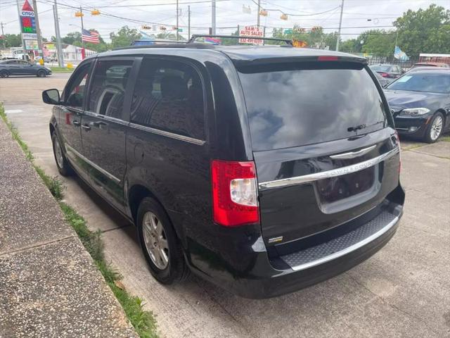 2012 Chrysler Town & Country Touring