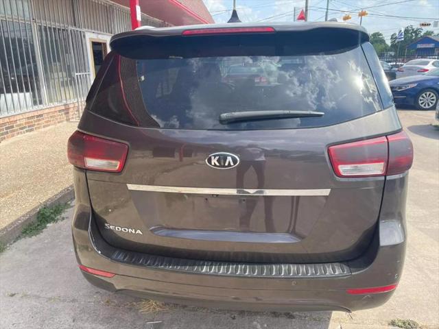 2016 Kia Sedona LX
