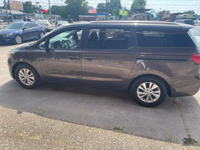 2016 Kia Sedona LX