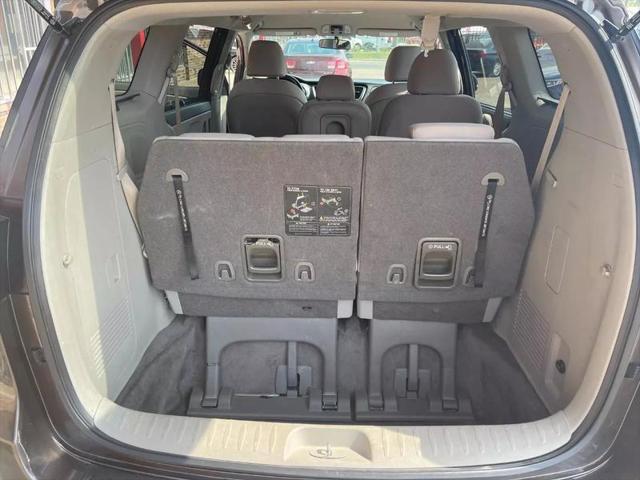 2016 Kia Sedona LX