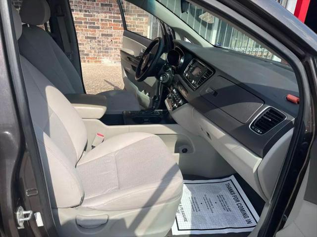 2016 Kia Sedona LX