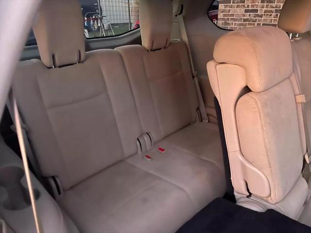 2016 Nissan Pathfinder SV