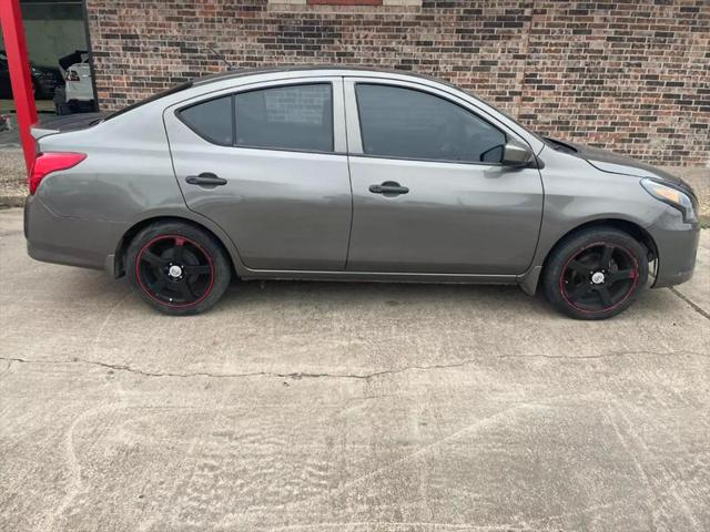 2016 Nissan Versa 1.6 S+