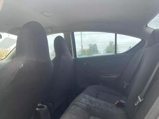 2016 Nissan Versa 1.6 S+