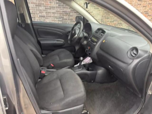 2016 Nissan Versa 1.6 S+