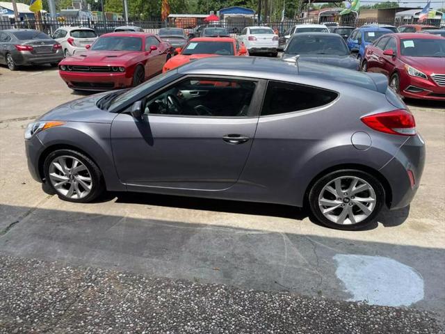 2017 Hyundai Veloster Coupe 3D