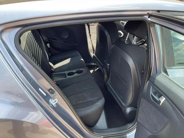 2017 Hyundai Veloster Coupe 3D