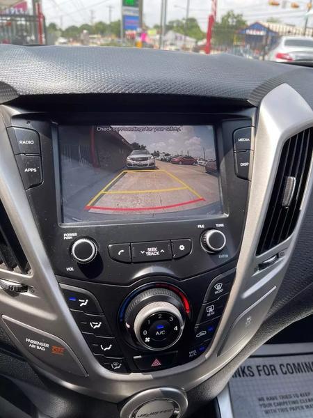 2017 Hyundai Veloster Coupe 3D