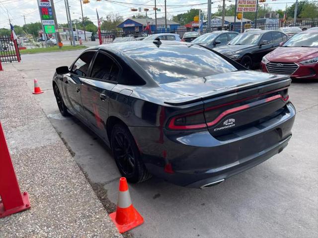 2015 Dodge Charger SXT
