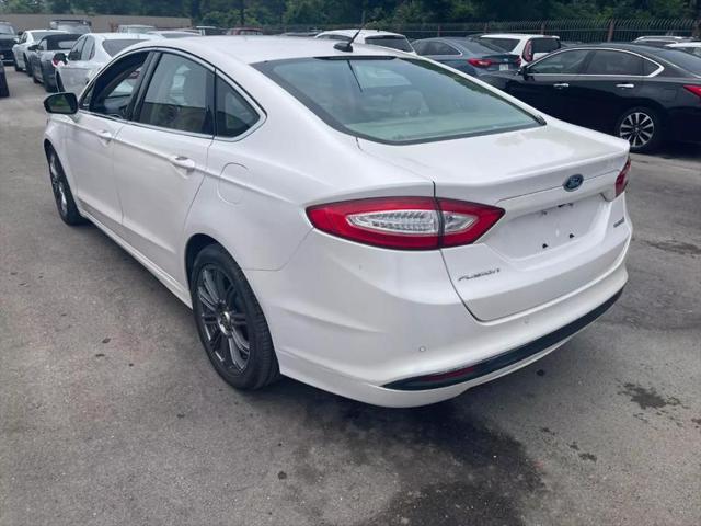 2013 Ford Fusion Hybrid SE