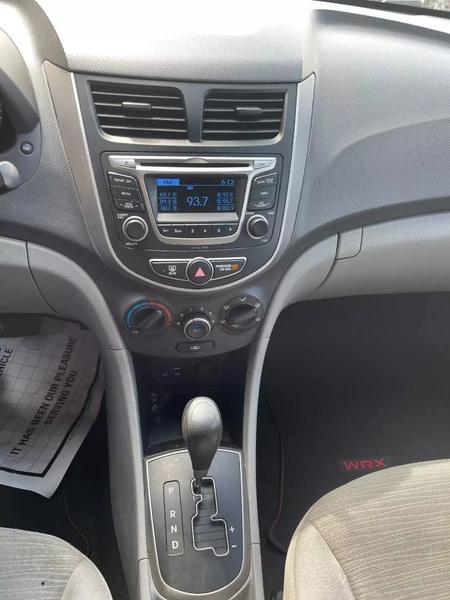 2016 Hyundai Accent SE