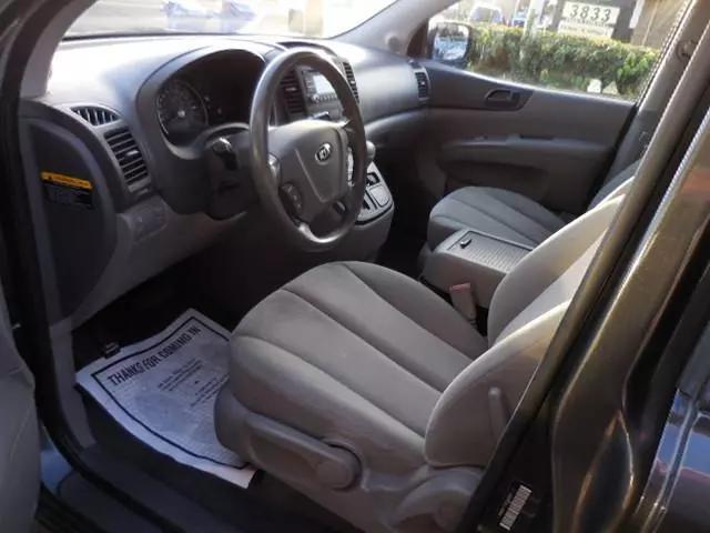 2014 Kia Sedona LX