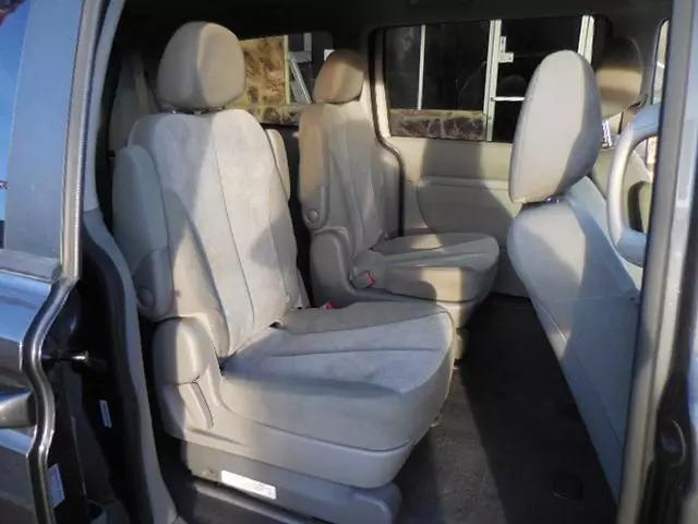 2014 Kia Sedona LX