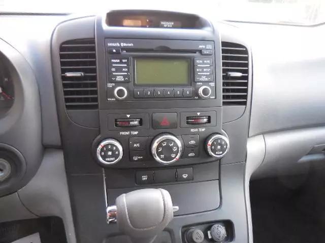 2014 Kia Sedona LX