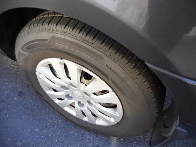 2014 Kia Sedona LX