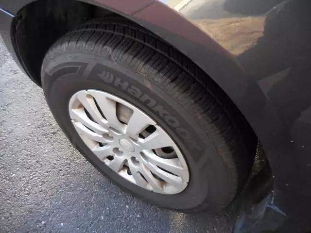 2014 Kia Sedona LX