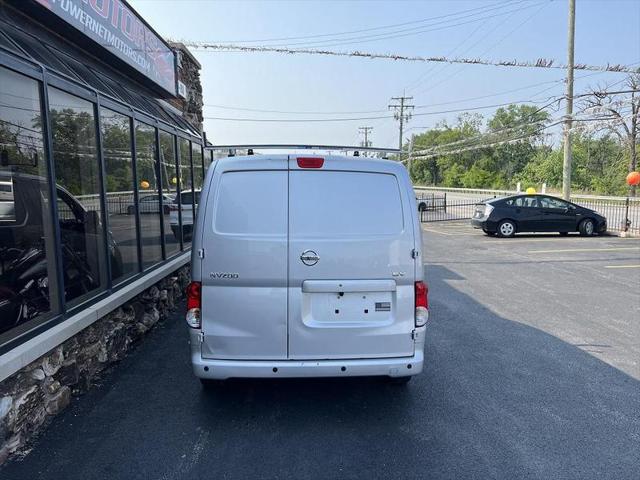 2017 Nissan NV200 SV
