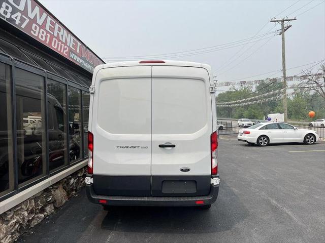 2015 Ford Transit Medium Roof w/Sliding Side Door w/RWB Van 3D