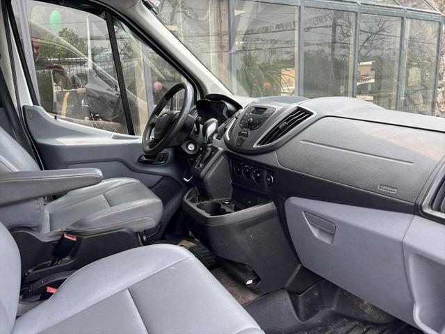 2015 Ford Transit Medium Roof w/Sliding Side Door w/RWB Van 3D