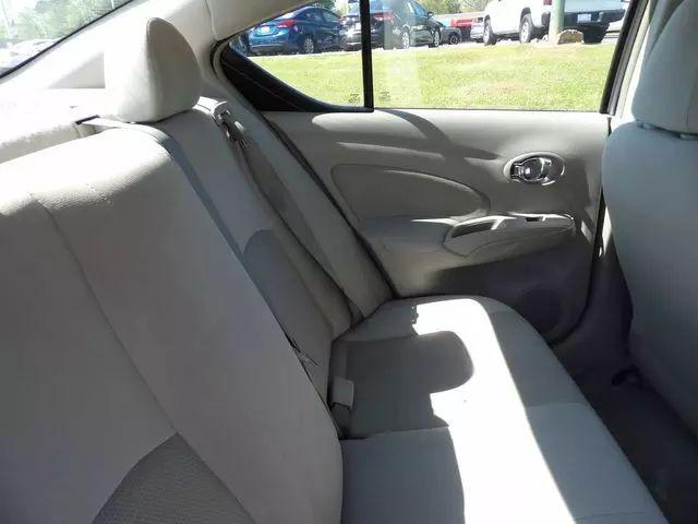 2013 Nissan Versa 1.6 SV