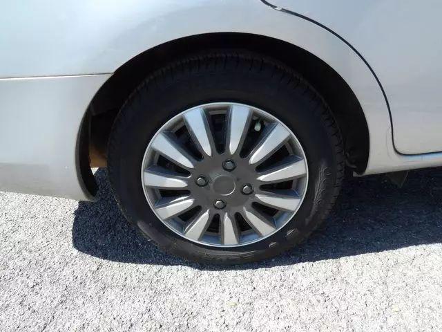 2013 Nissan Versa 1.6 SV