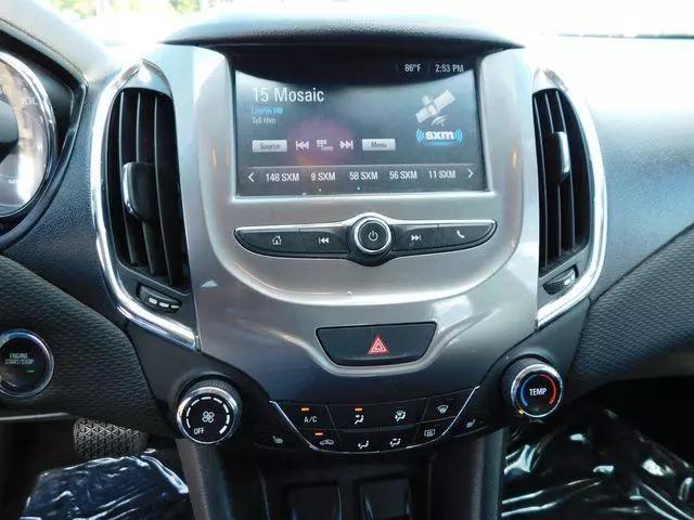 2017 Chevrolet Cruze LT Auto