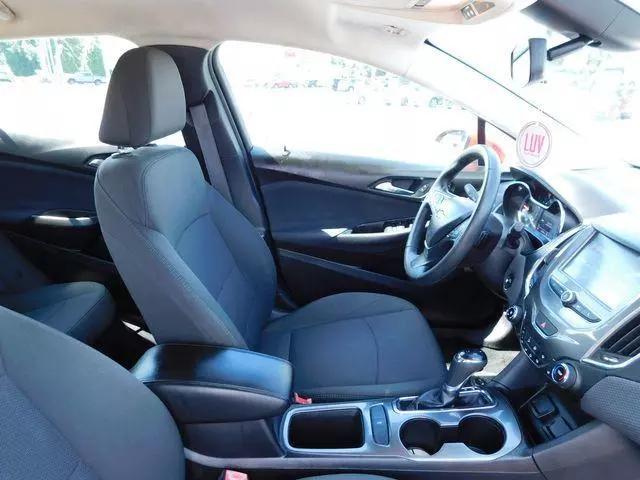 2017 Chevrolet Cruze LT Auto