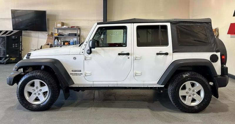 2016 Jeep Wrangler Unlimited Sport