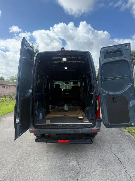 2019 Mercedes-Benz Sprinter 2500 High Roof V6