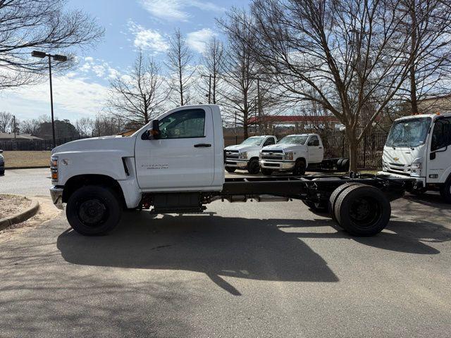 2024 Chevrolet Silverado 6500HD 1WT