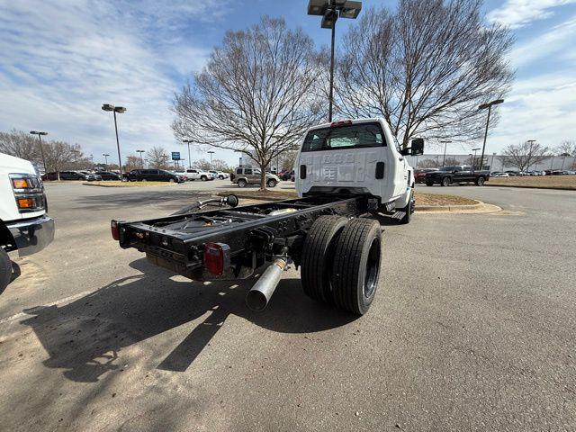 2024 Chevrolet Silverado 6500HD 1WT