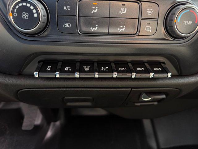 2024 Chevrolet Silverado 6500HD 1WT