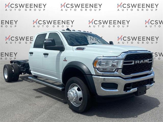 2024 RAM Ram 5500 Chassis Cab RAM 5500 TRADESMAN CHASSIS CREW CAB 4X2 84 CA