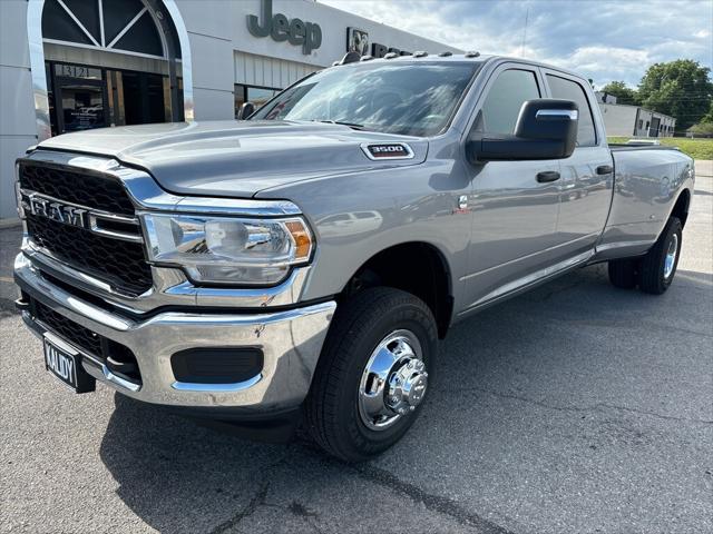 2024 RAM Ram 3500 RAM 3500 TRADESMAN CREW CAB 4X4 8 BOX