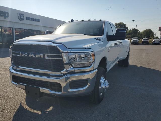 2024 RAM Ram 3500 RAM 3500 TRADESMAN CREW CAB 4X4 8 BOX