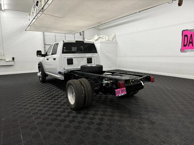 2024 RAM Ram 5500 Chassis Cab RAM 5500 TRADESMAN CHASSIS CREW CAB 4X4 60 CA