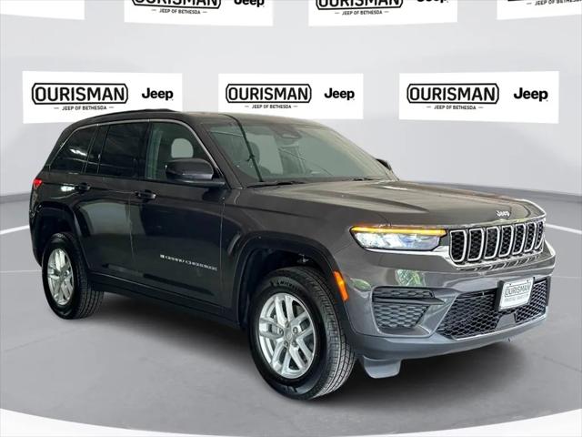 2024 Jeep Grand Cherokee GRAND CHEROKEE LAREDO X 4X4